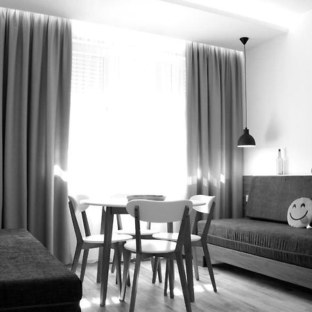 Urban Rooms ティラナ エクステリア 写真